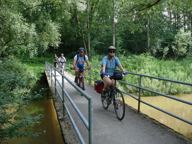 73 nicht nebeneinander fahren.JPG